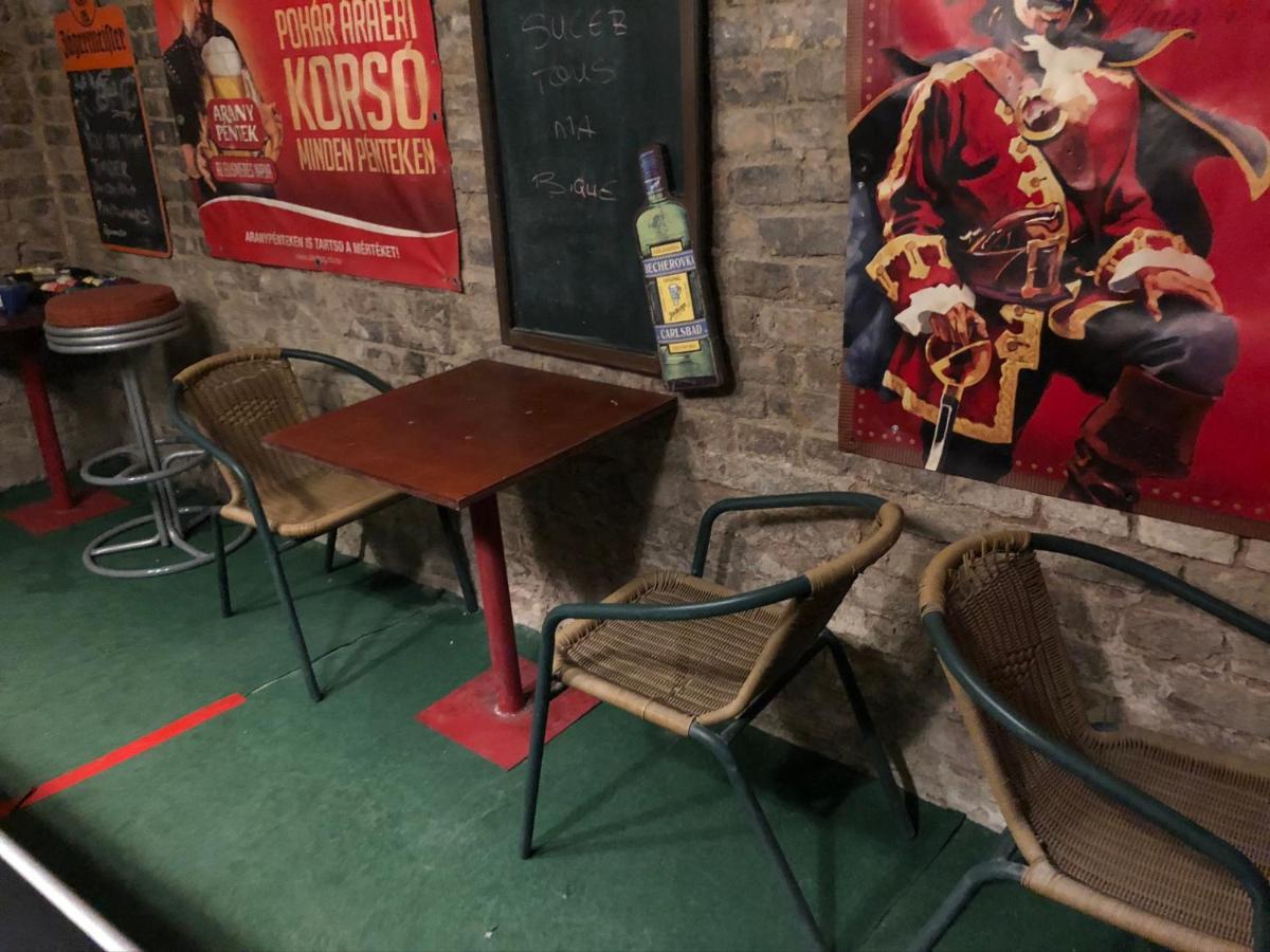 Whole Basement Former Pub2 For Stag Do, Men'S Cave Budapest Exterior photo